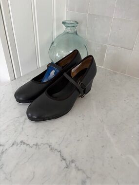Sansha All Leather Tap Shoes Cuban Heel NWT Run Very Small